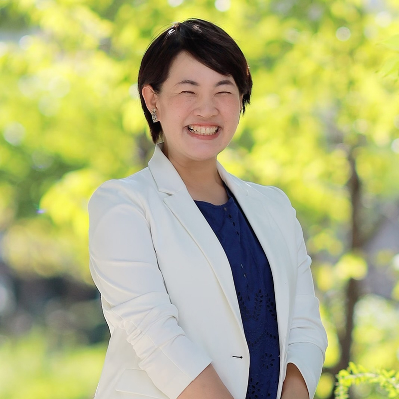 中山 綾子